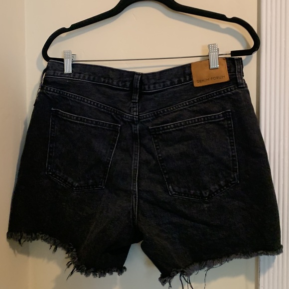Denim Forum Ex Boyfriend Short 30 Washed Black, Aritzia - Picture 5 of 7